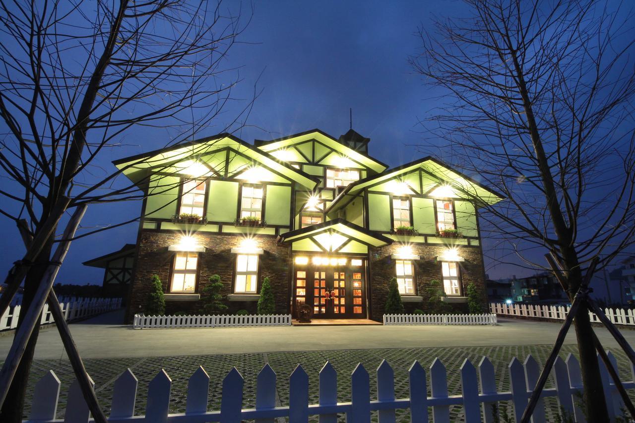 Luxembourg Hills Homestay Jiaoxi Exterior foto
